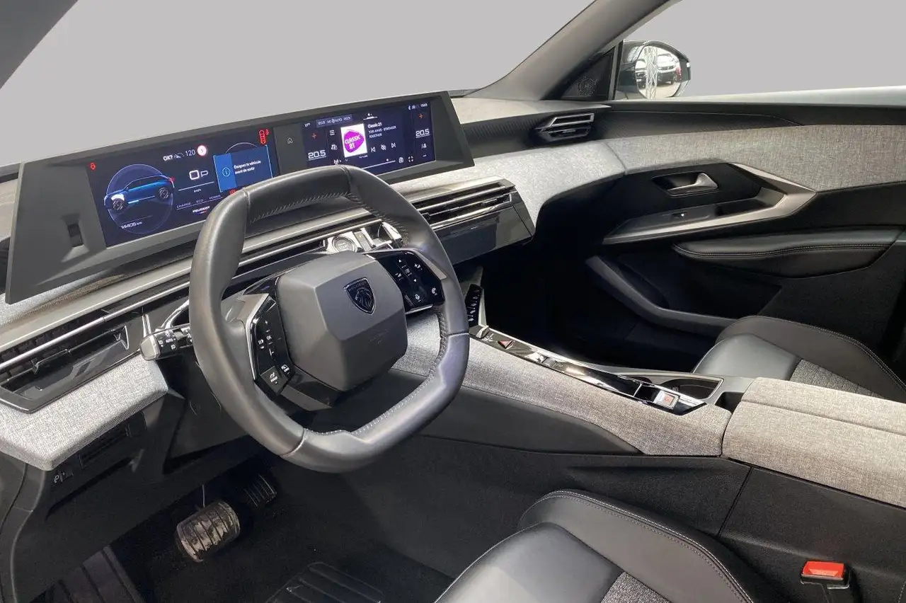 Peugeot 5008 Allure Hybrid 7 places 9