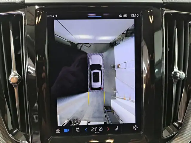 Volvo XC60 view 14