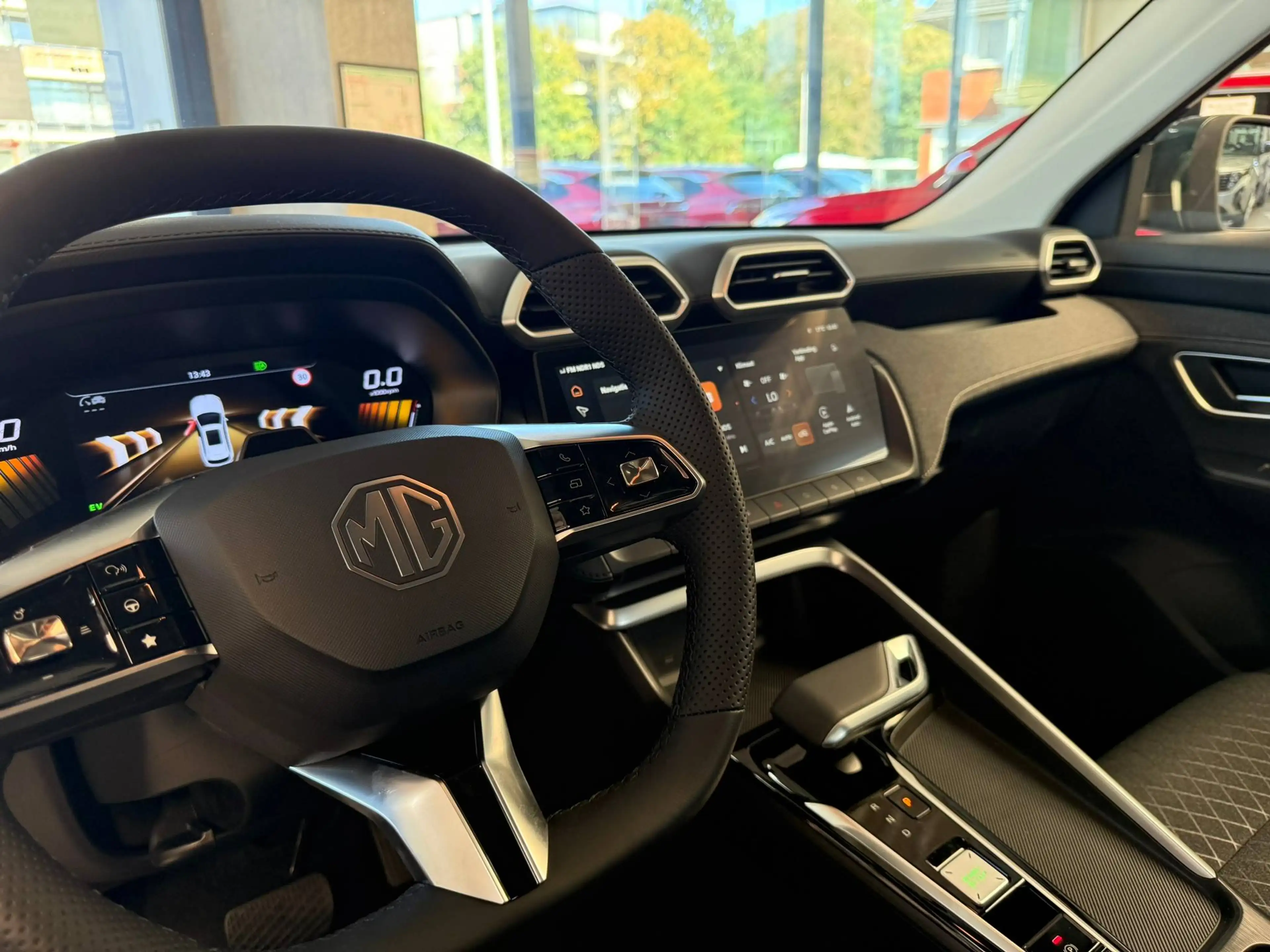 MG ZS 1.5i HYBRID+ 197pk(!!) AUTOMAAT COMFORT + NAVI CAMERA - NIEUW !!!!! — photo 9