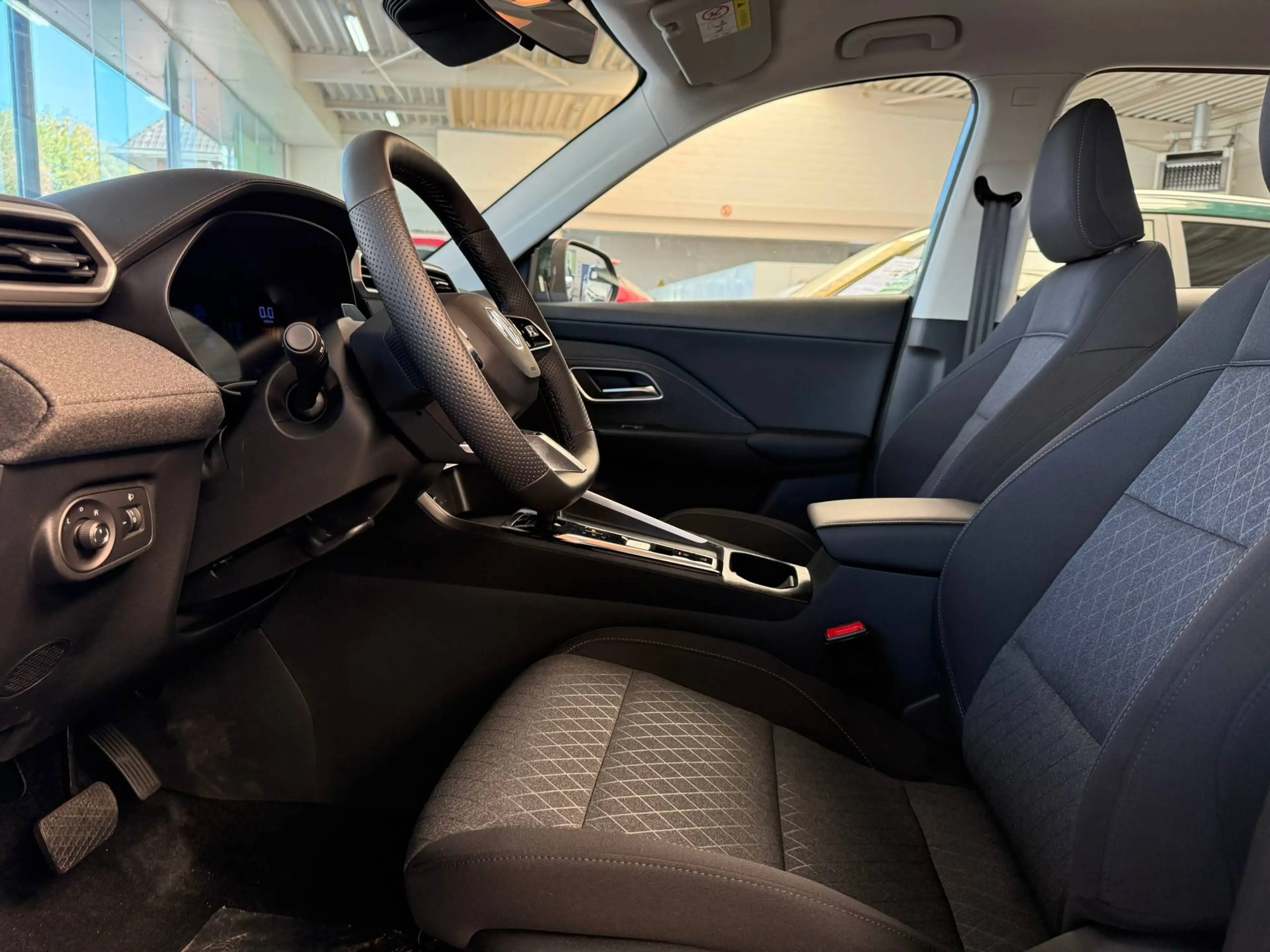 MG ZS 1.5i HYBRID+ 197pk(!!) AUTOMAAT COMFORT + NAVI CAMERA - NIEUW !!!!! — photo 8