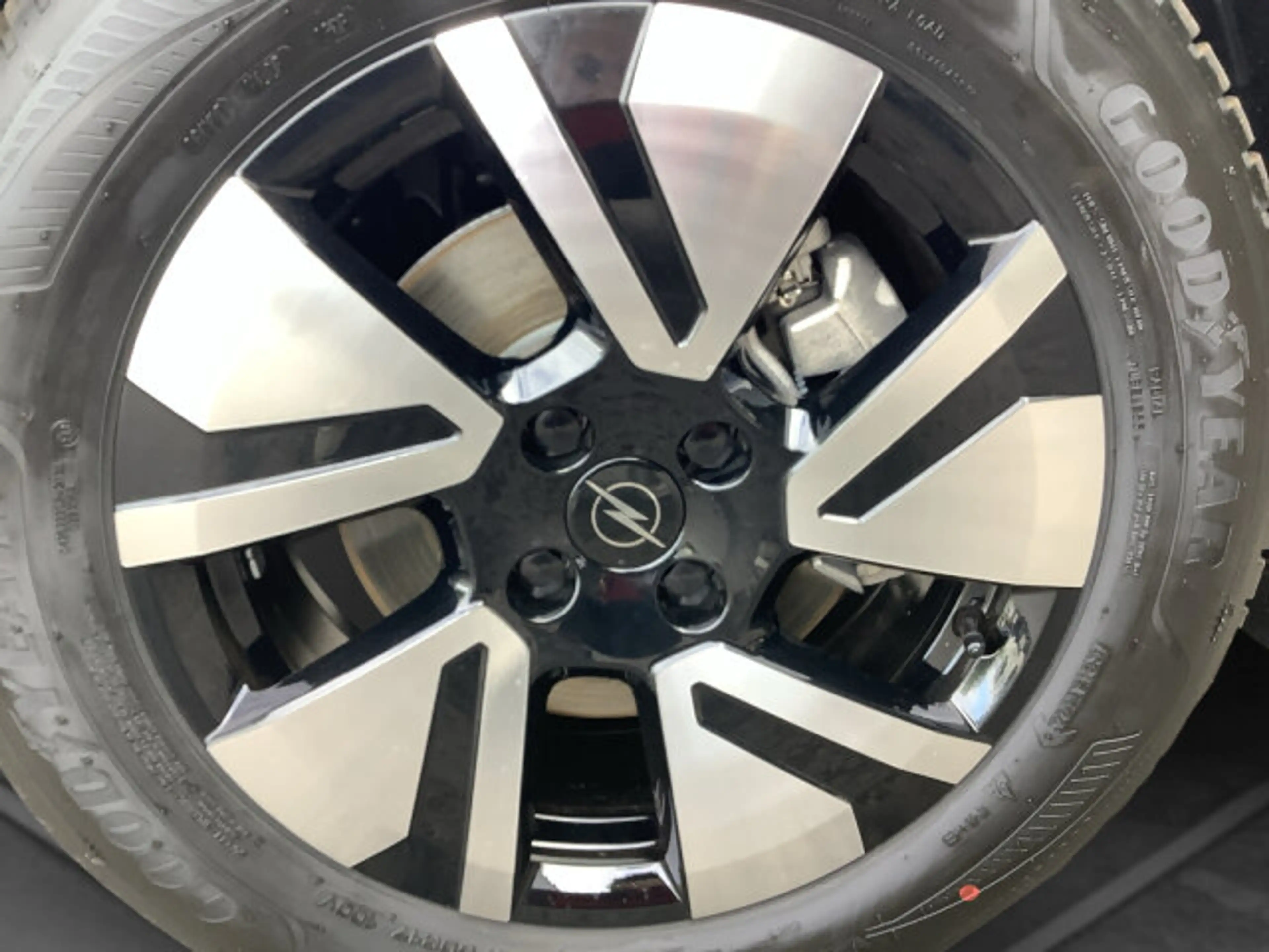 Opel Frontera GS 113 Ext Range 54kWh +Allwetter+Kamera+Winter+ — photo 6