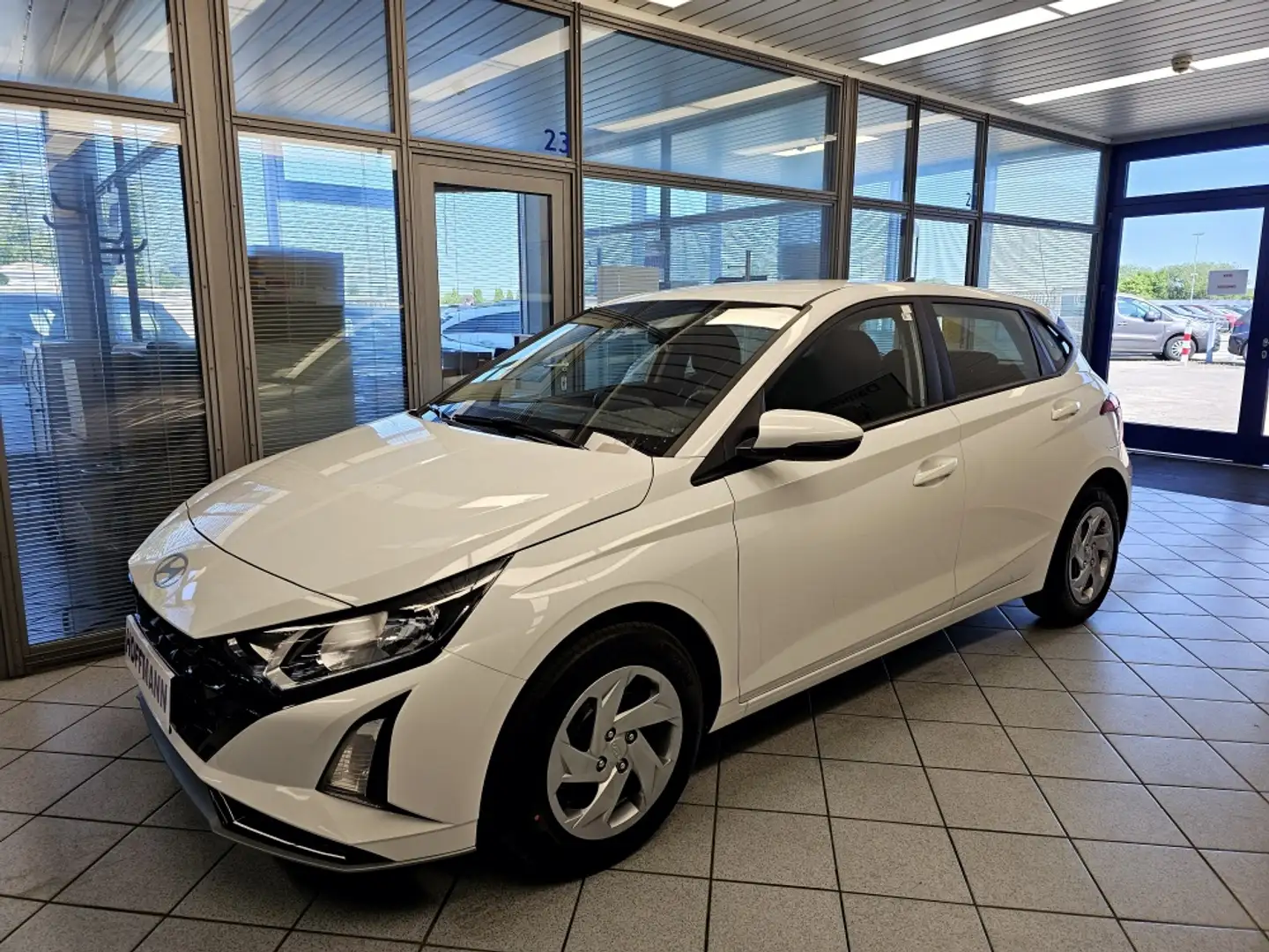 Hyundai i20 Navi,Kamera,Klima,Tempomat,Multif.-Lenkrad Wit - 2