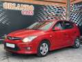 Hyundai i30 1.6CRDi Comfort 90 Rojo - thumbnail 2