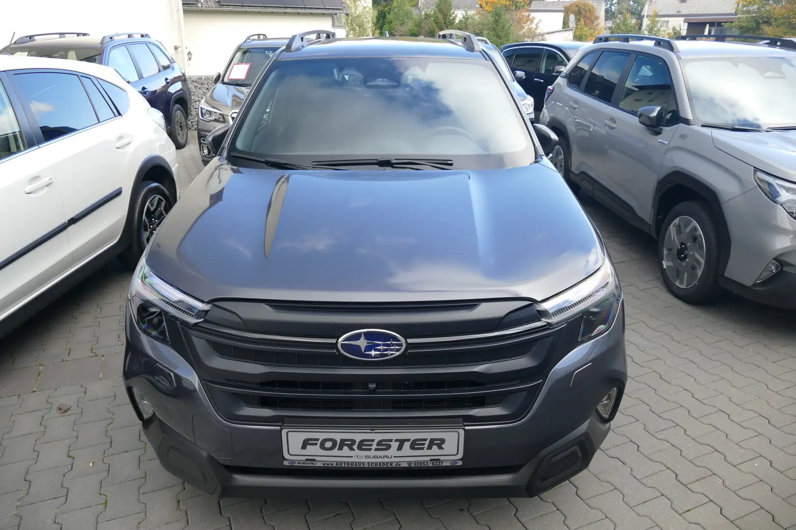 Subaru Forester 2.0ie ACTIVE*4X4*360° KAMERA*-€*LED* Grau - 2