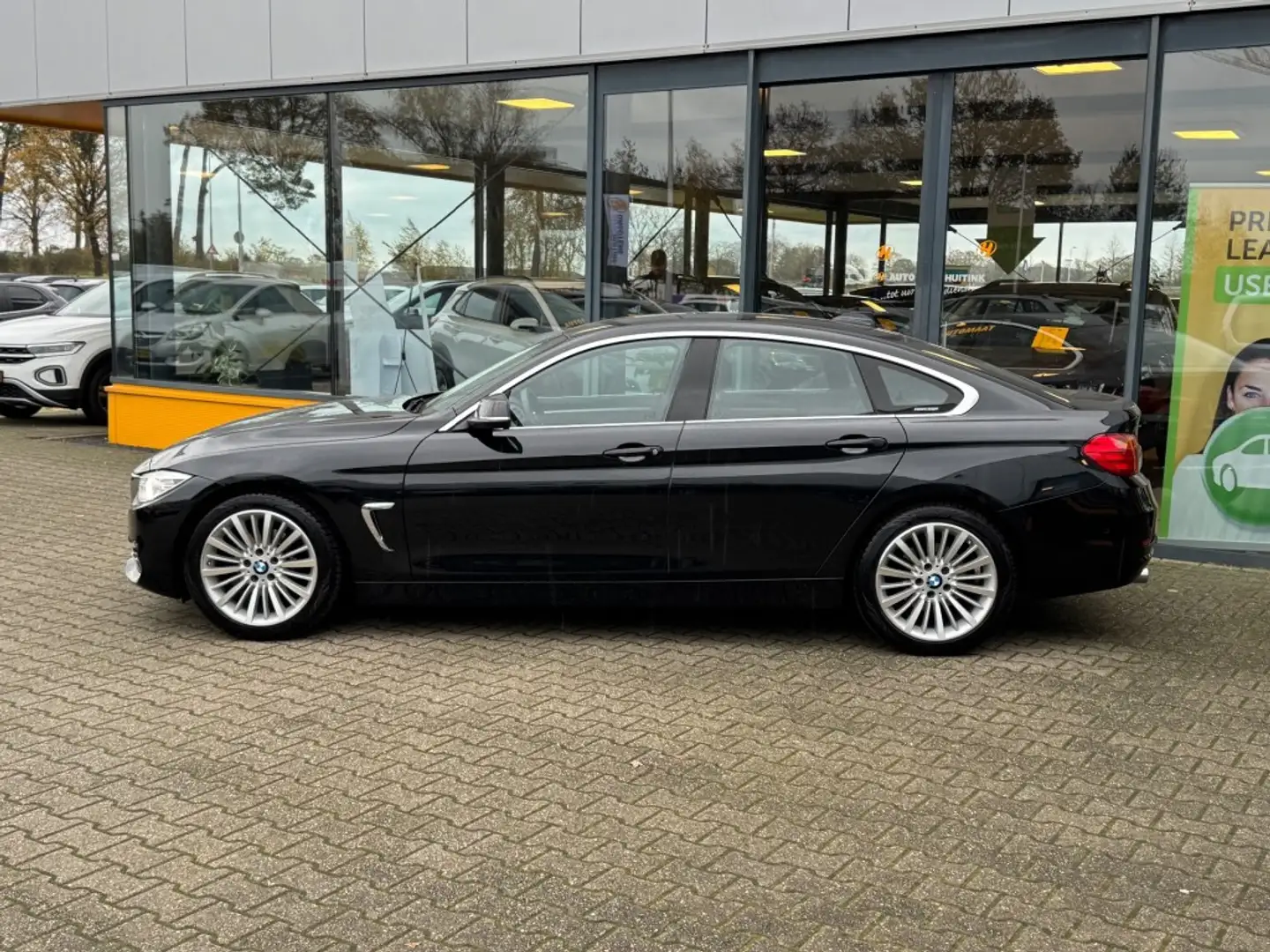 BMW 420 420i Executive - leer - navi - sensoren Zwart - 2