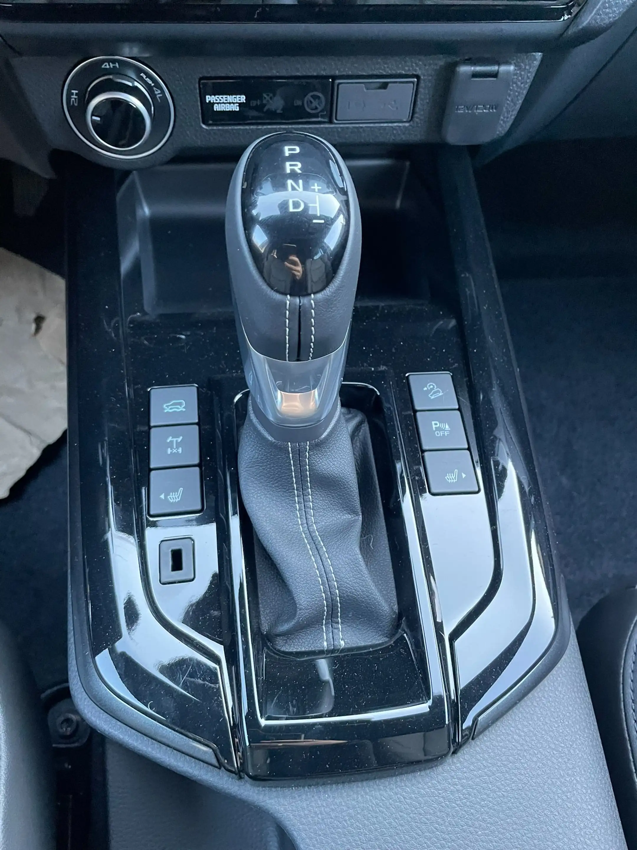 Isuzu D-Max V-Cross 163 PS Aut. 4WD LED Leder ohne Nova! — photo 12