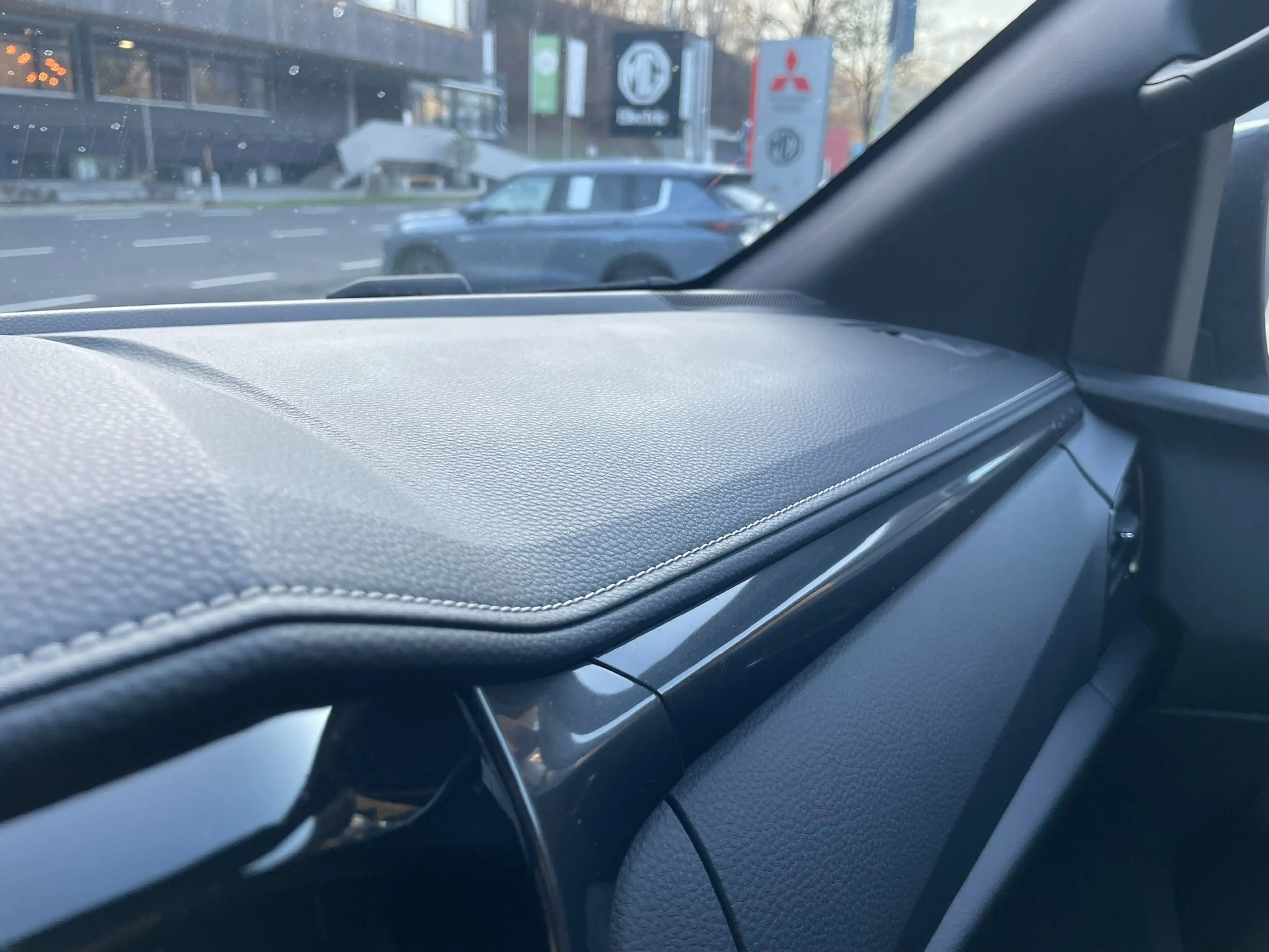 Isuzu D-Max V-Cross 163 PS Aut. 4WD LED Leder ohne Nova! — photo 15