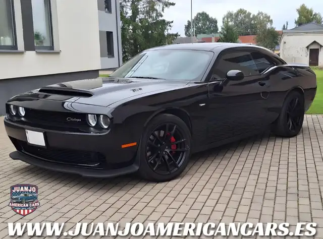 Dodge Challenger R/T Scat Pack 6.4 HEMI V8