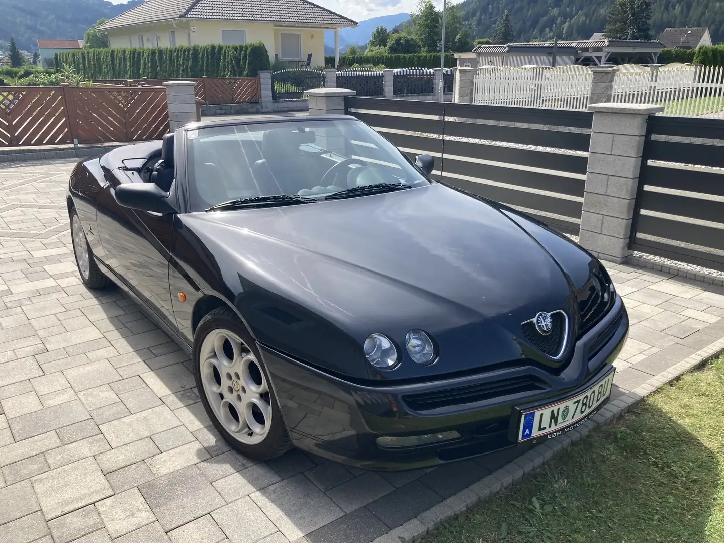 Alfa Romeo Spider 2,0 Twin Spark 16V L - 2