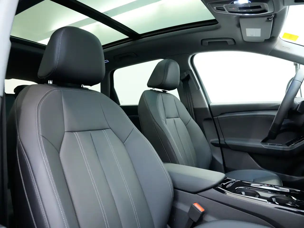 Audi Q6 e-tron снимка Audi Q6 e-tron