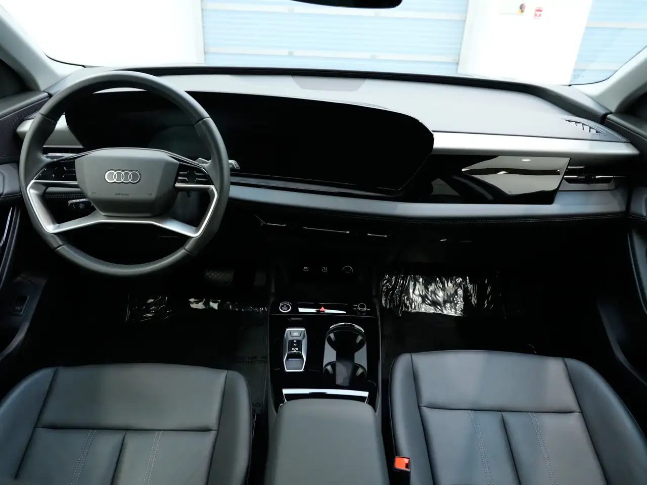 Audi Q6 e-tron снимка Audi Q6 e-tron