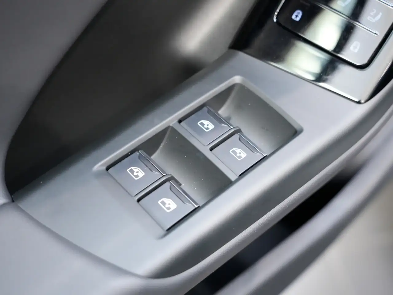 Audi Q6 e-tron снимка Audi Q6 e-tron