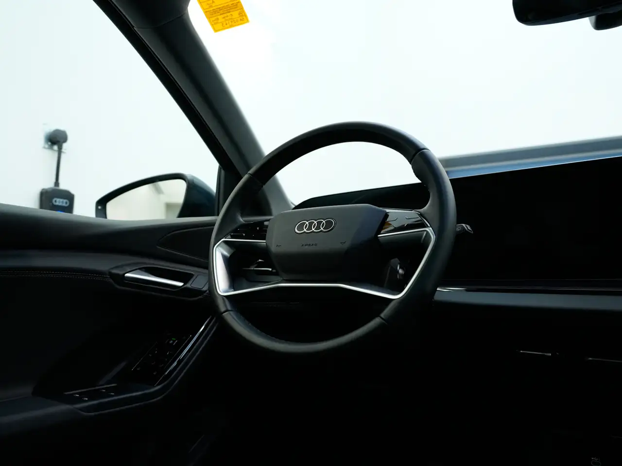Audi Q6 e-tron снимка Audi Q6 e-tron