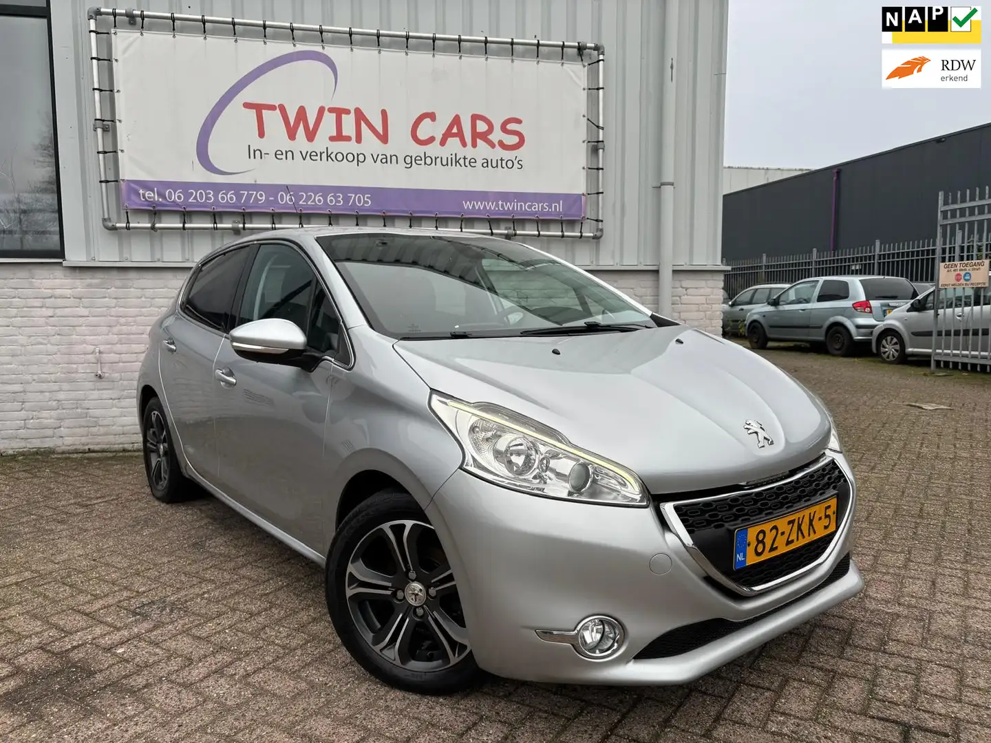 Peugeot 208 1.4 VTi Griffe 5drs Airco Navi Leer Gris - 1
