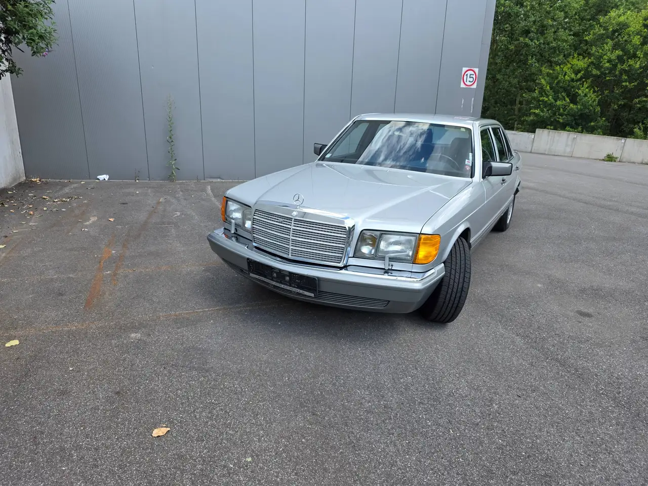 Mercedes-Benz 560 SEL, foto 4
