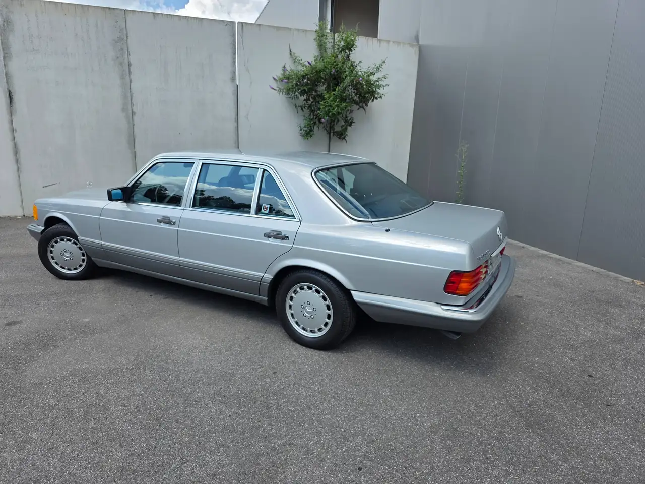 Mercedes-Benz 560 SEL, foto 9