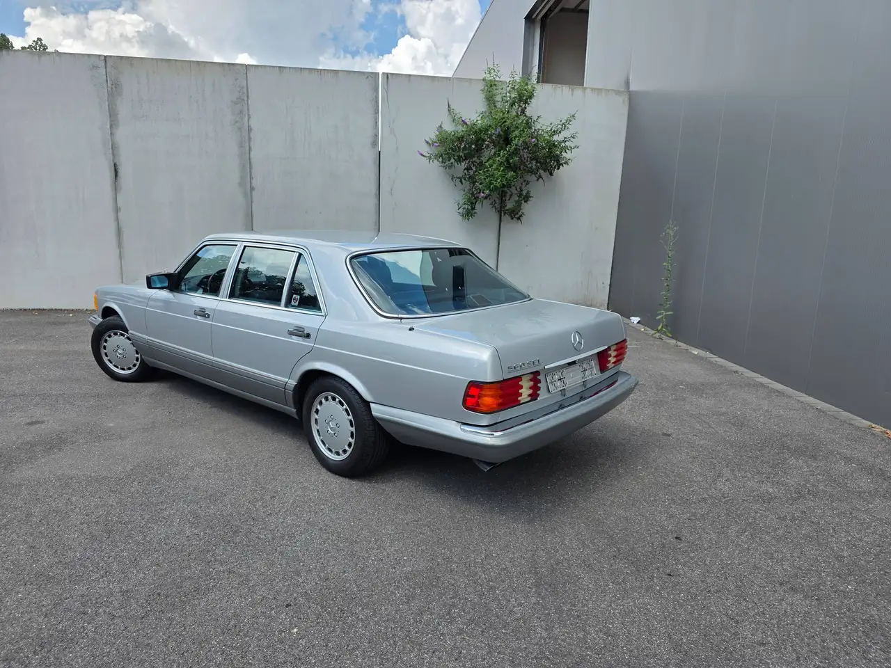 Mercedes-Benz 560 SEL, foto 8