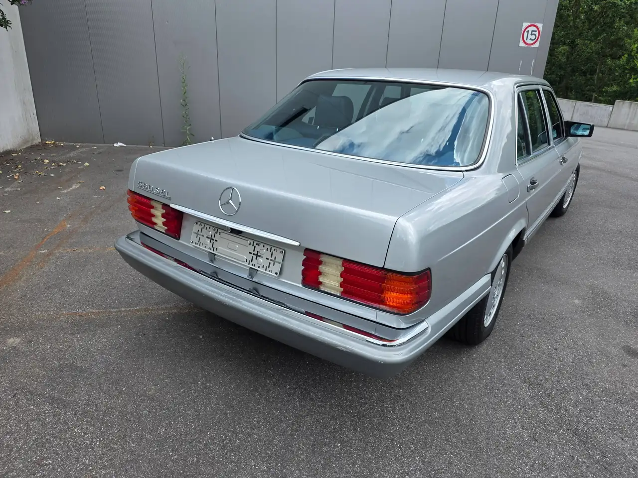 Mercedes-Benz 560 SEL, foto 12