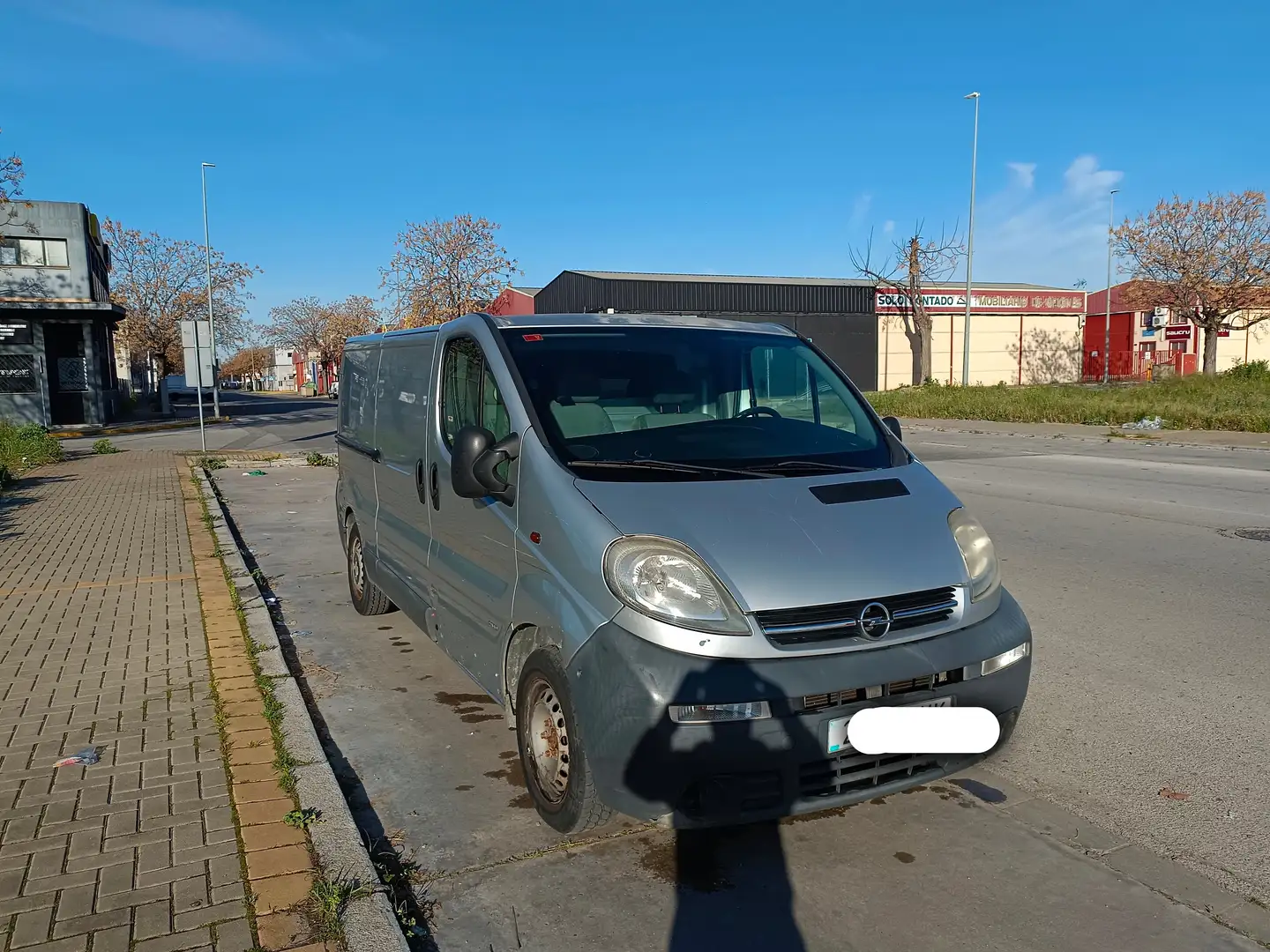 Opel Vivaro Fg. 1.9CDTI Largo 2900 100 Plateado - 1