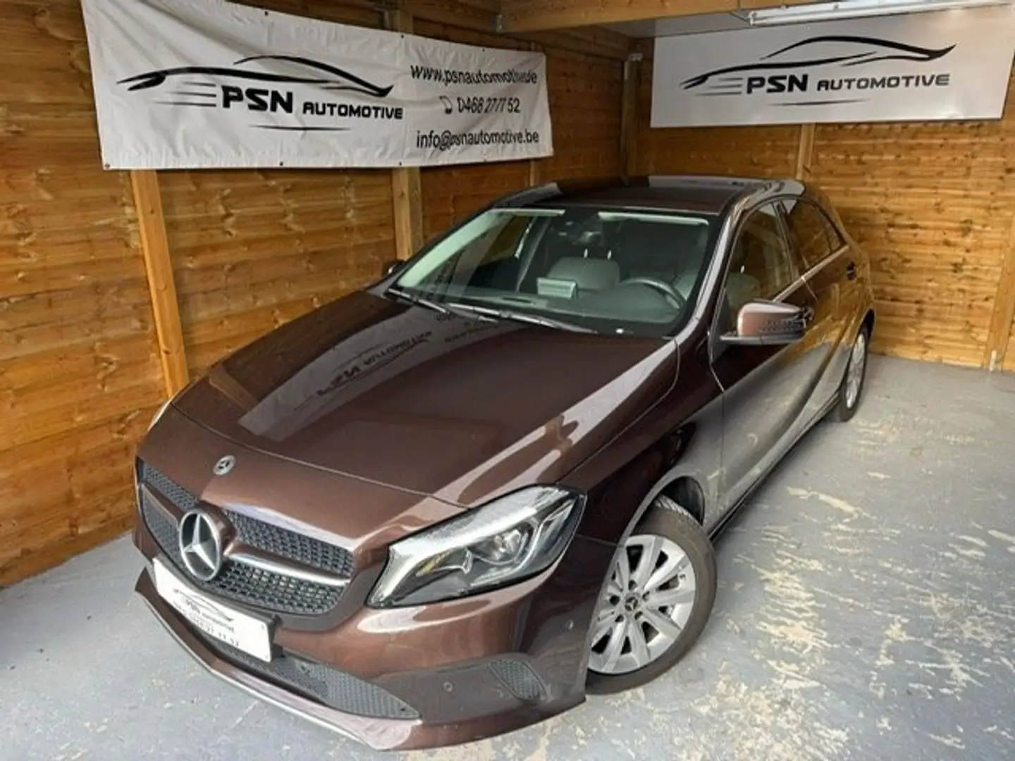 Mercedes-Benz A 180 FACELIFT*Navi*Leder*KeylessGO*PDC*XENON*BTW Aftrek Marrón - 1