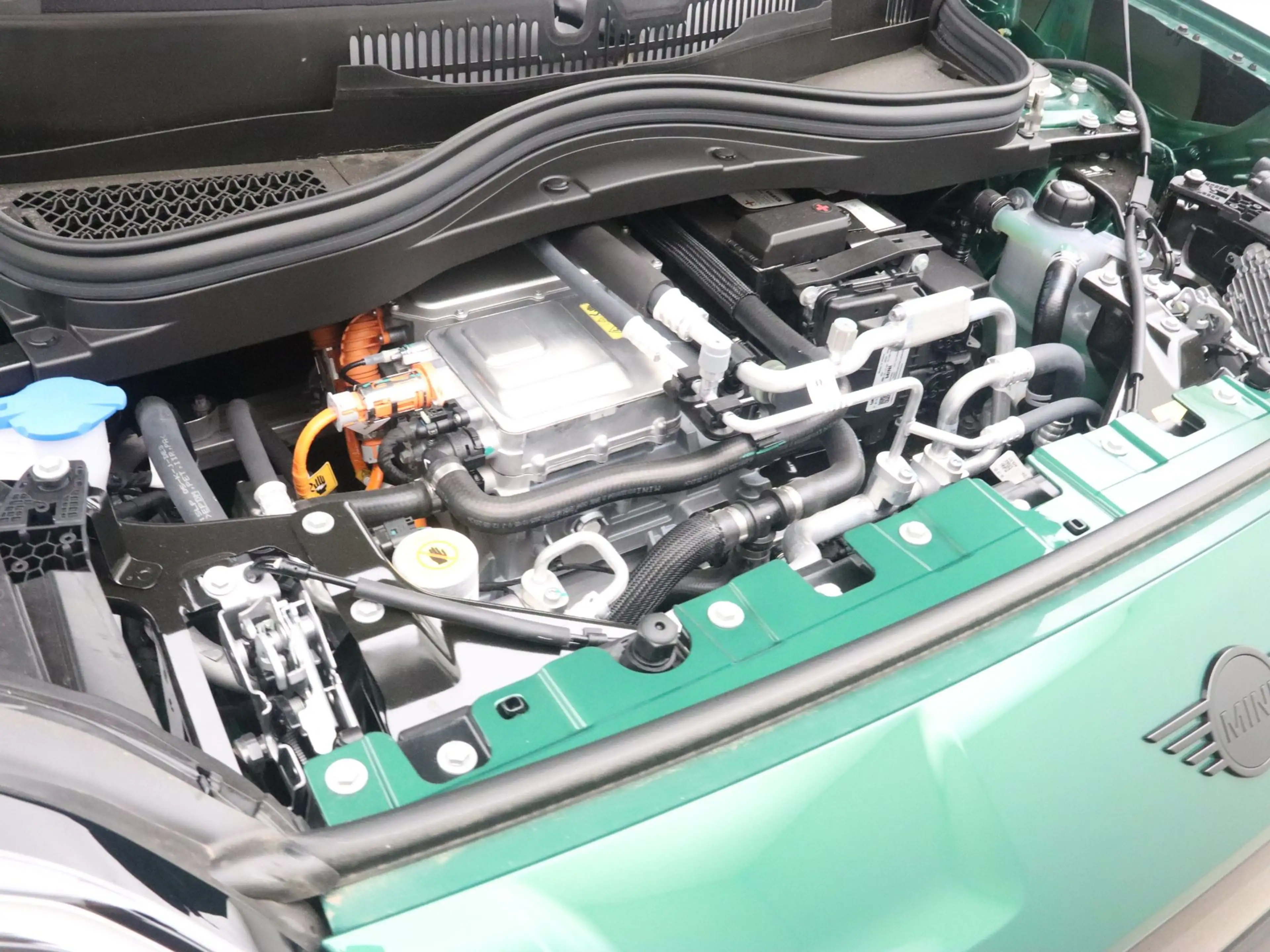 MINI Aceman SE John Cooper Works Pakket M PRIVATE LEASE EUR 61 — photo 4