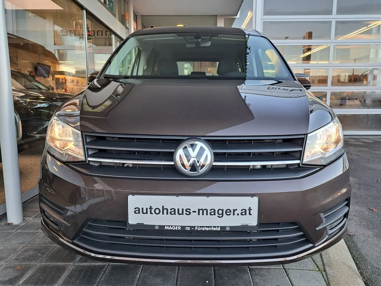 Volkswagen Caddy Austria Plus TSI Braun - 2