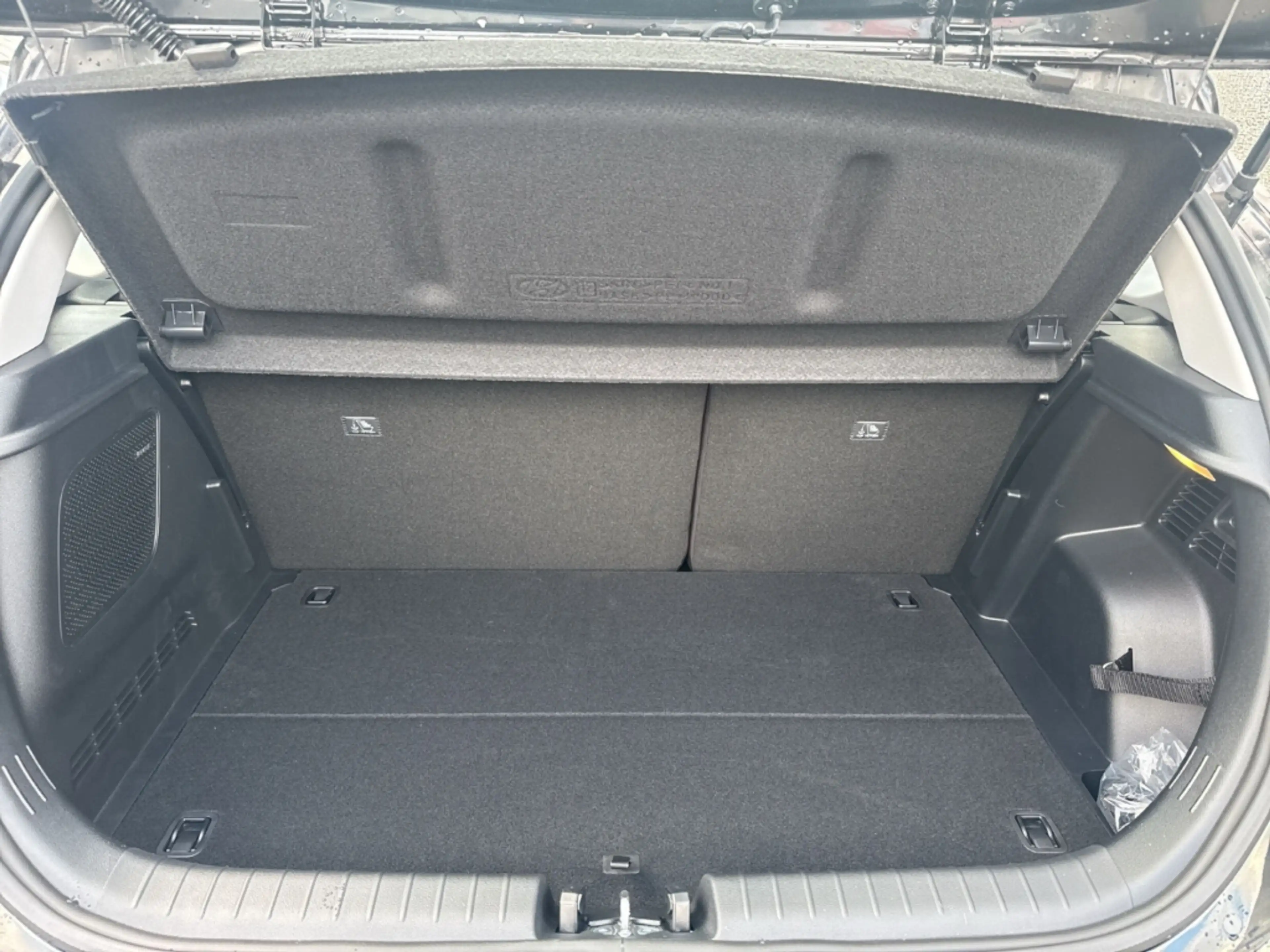 Hyundai i20 FL Trend Navi Digitales Cockpit Soundsystem Bose — photo 6