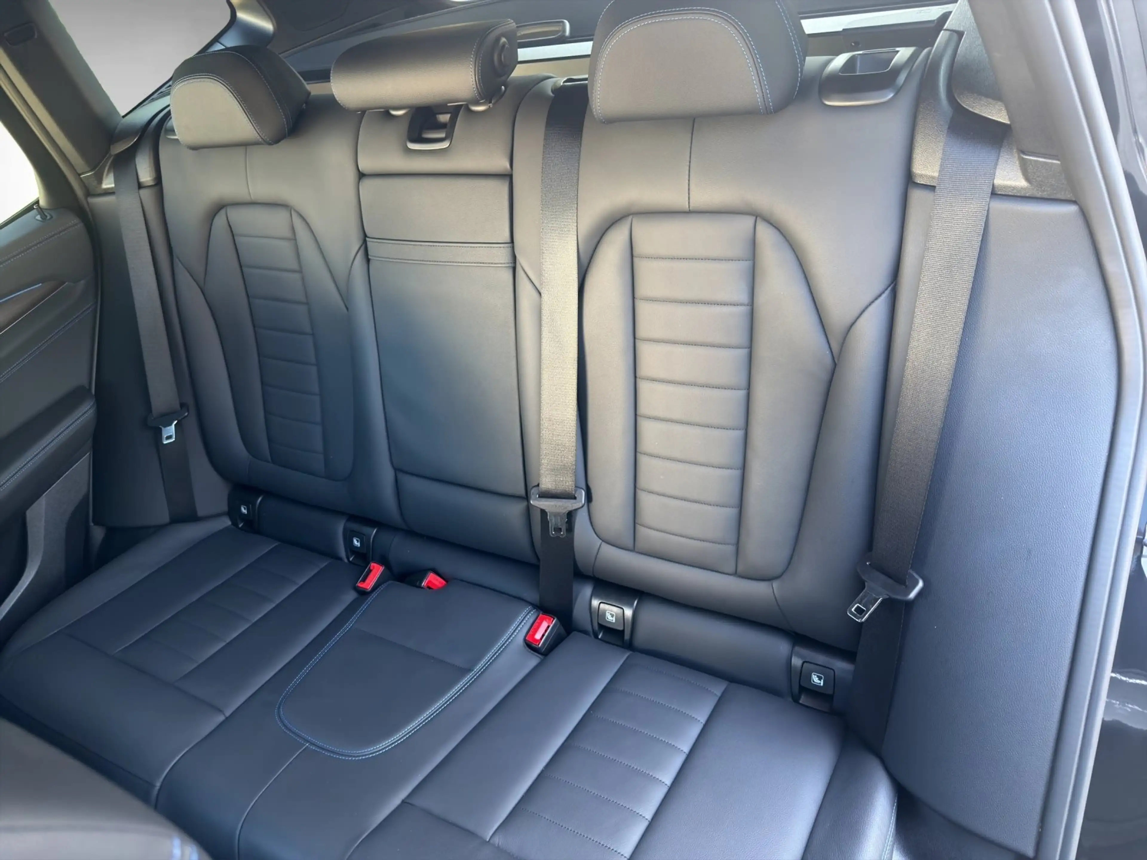 BMW iX3 Impressive AHK 360° Pano Shadow+ — photo 12