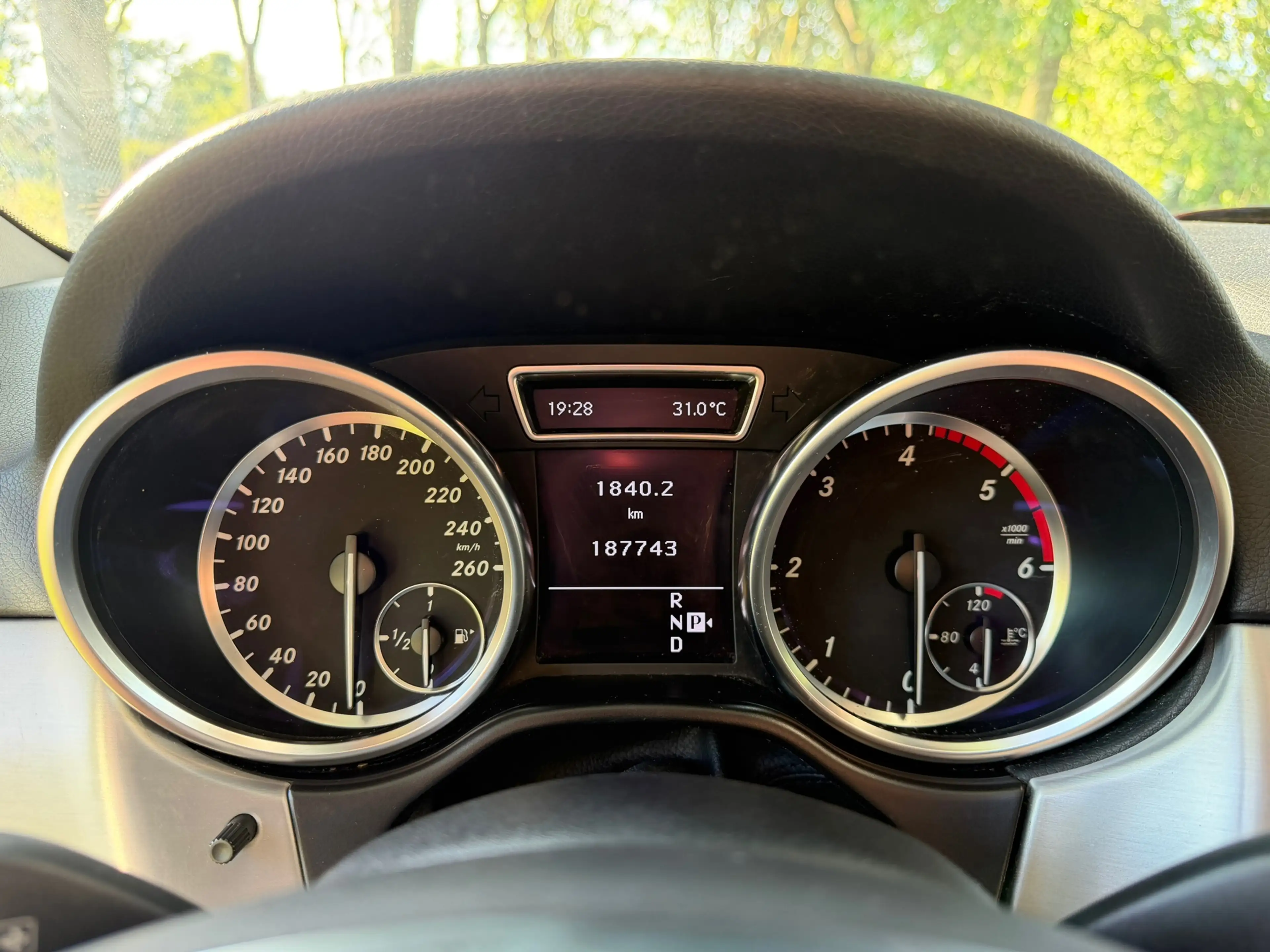 Mercedes-Benz ML 350 Marge 4MATIC 350 BlueTEC Edition 1 — photo 8