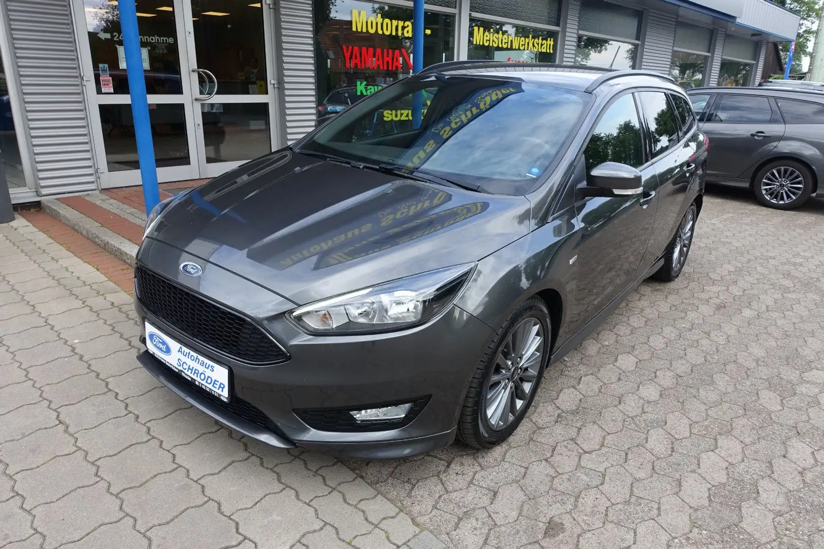 Ford Focus 1,0 EcoBoost 92kW ST-Line Turnier Oro - 2