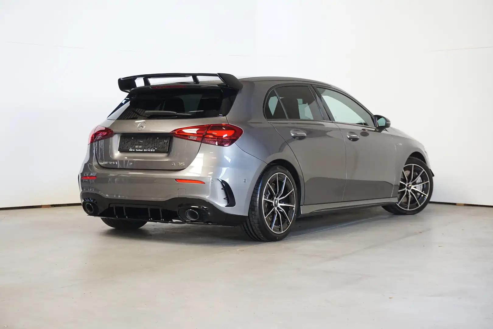 Mercedes-Benz A 35 AMG 4matic-AMG Aerodynamic-RIDE CONTROL-NIGHT PAKKET Gris - 2