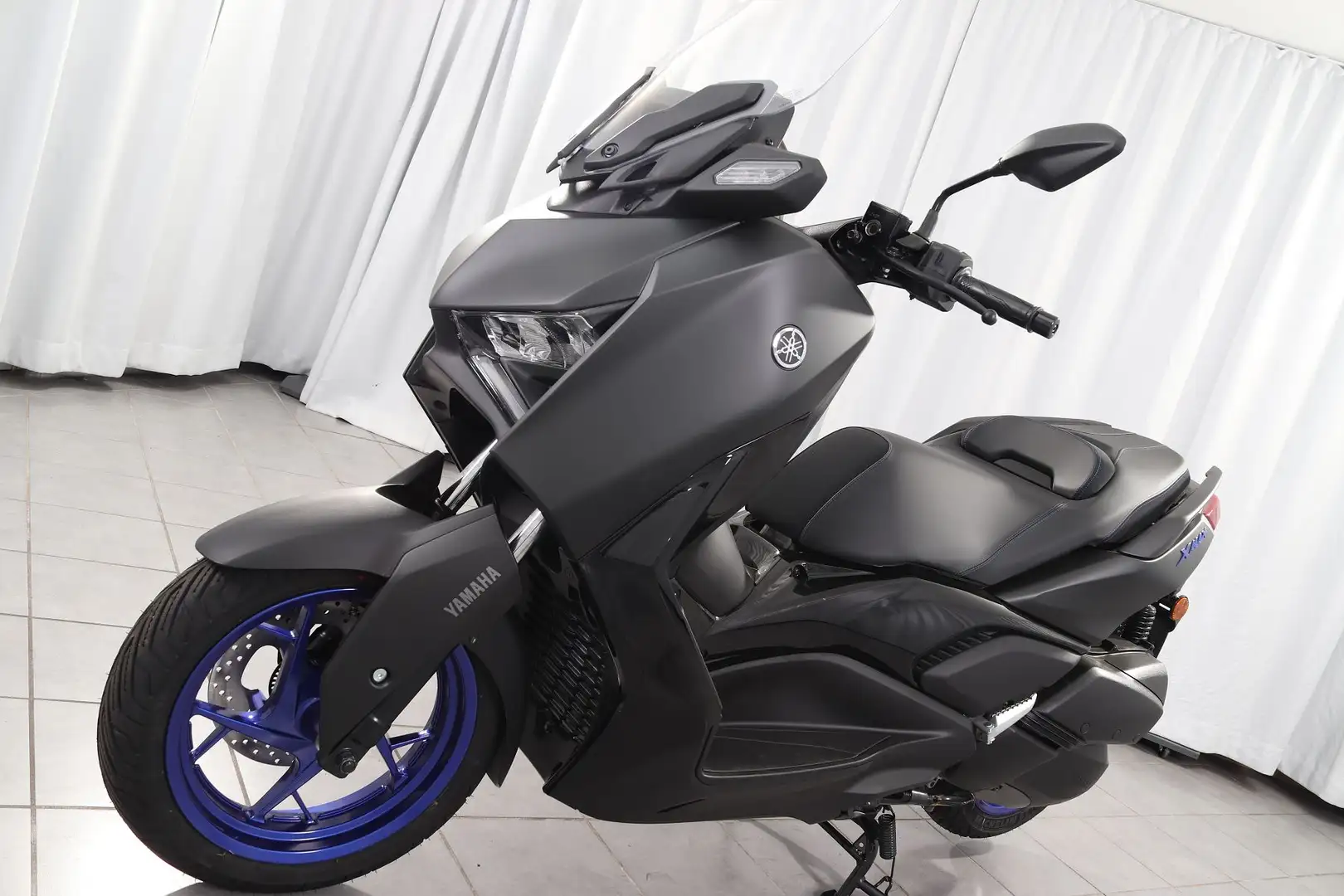 Yamaha X-Max 300 2024 Smartphone Konnektivität Schwarz - 1