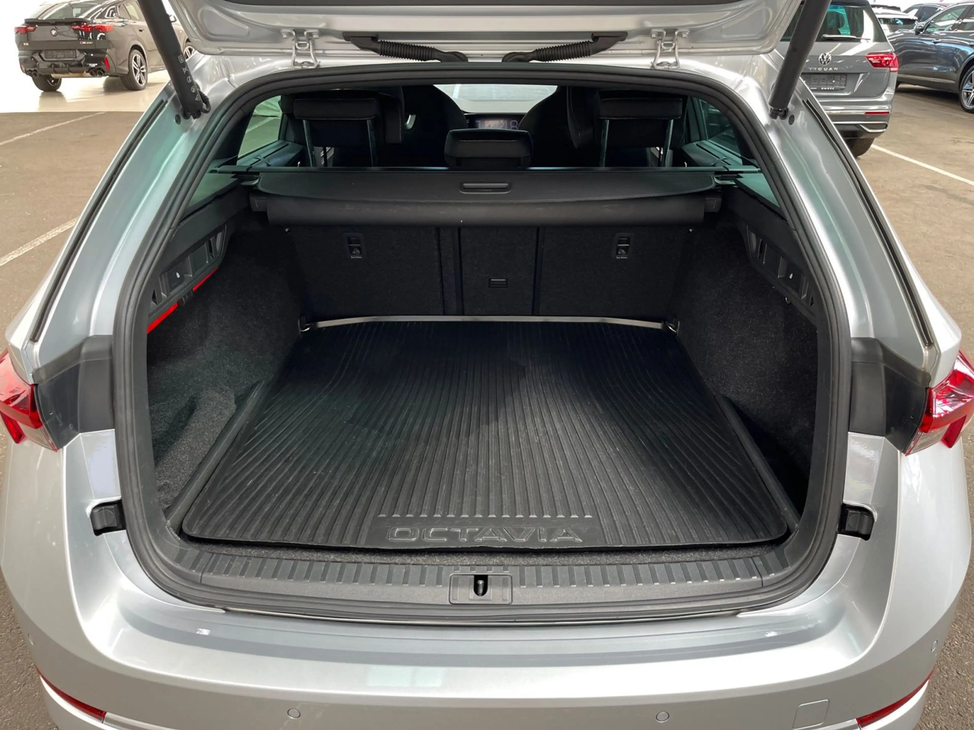 Skoda Octavia Combi Sportline 1.4 TSI iV, STHZG/ACC/HU — photo 11