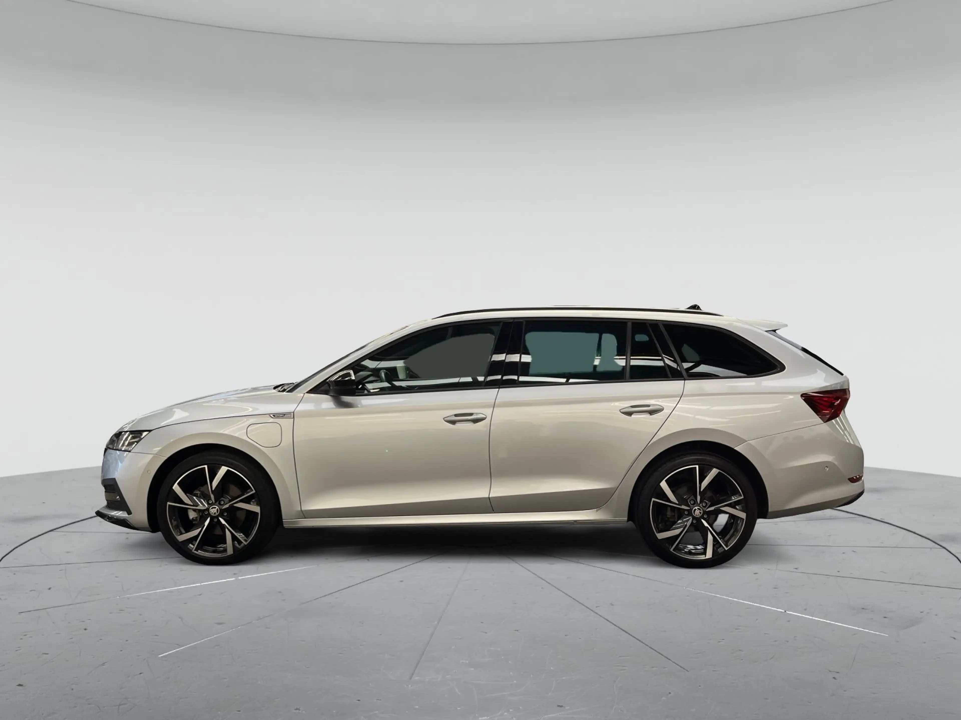 Skoda Octavia Combi Sportline 1.4 TSI iV, STHZG/ACC/HU — photo 4