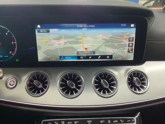 Mercedes-Benz CLS view 12
