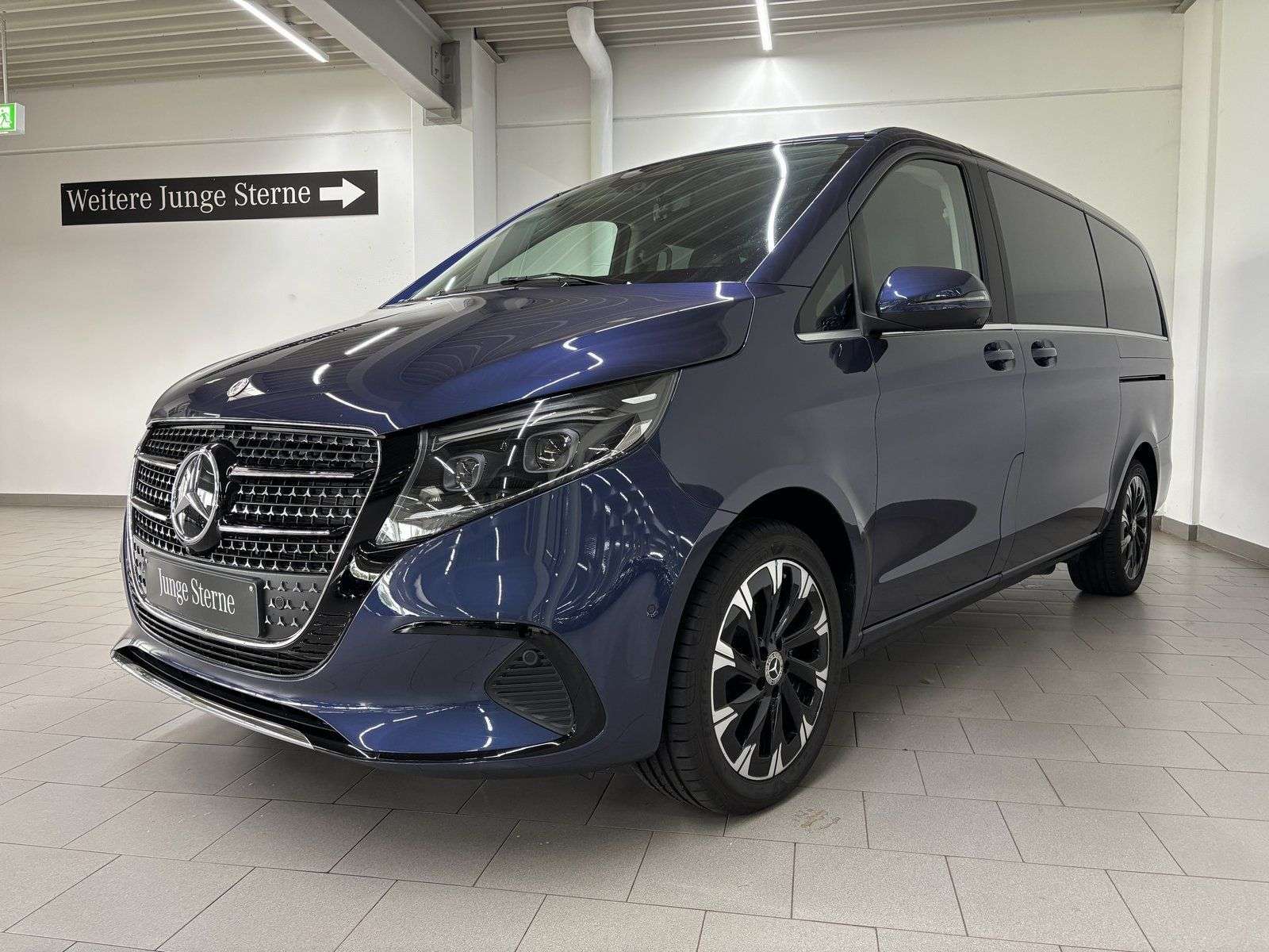Mercedes-Benz V 220