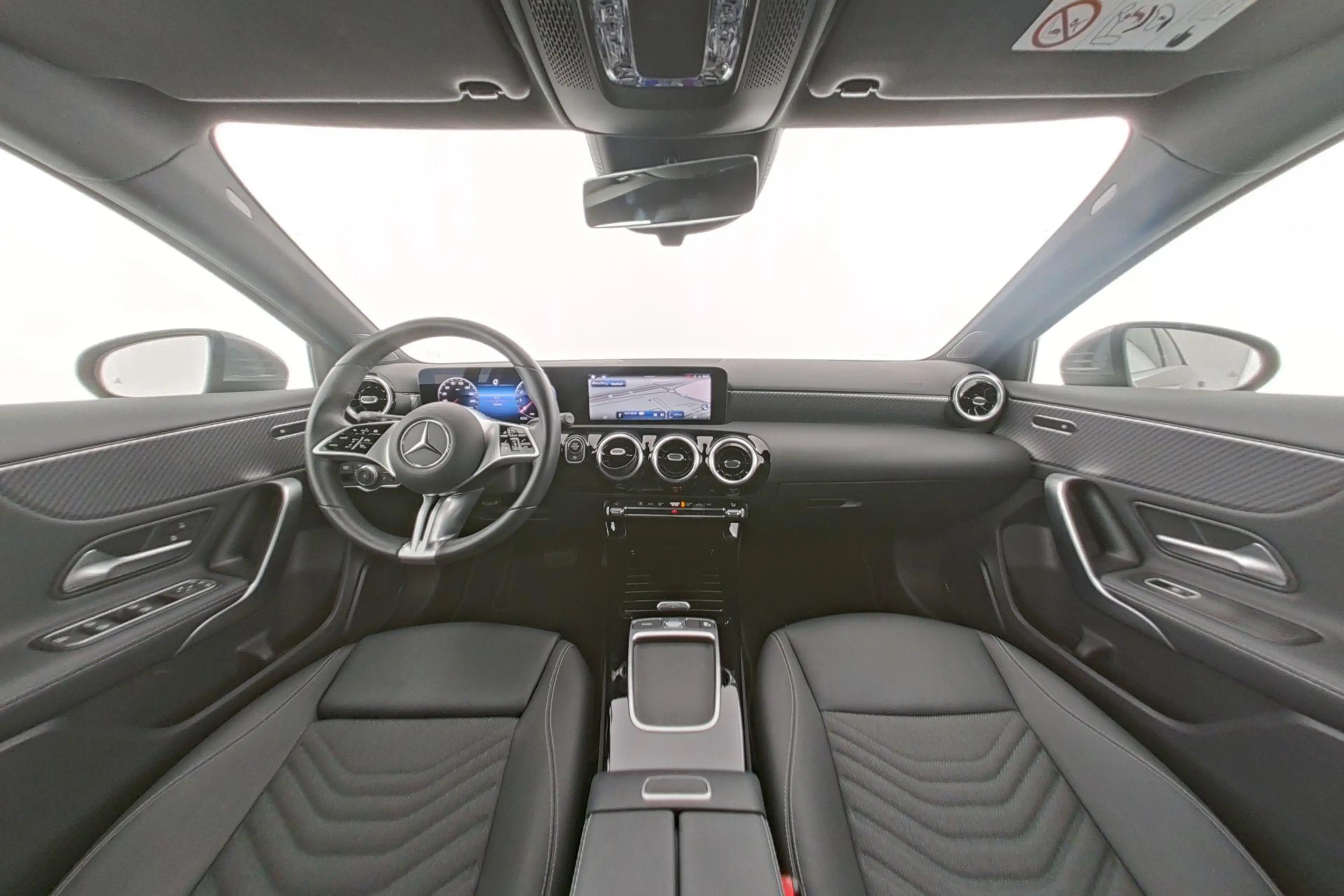 Mercedes-Benz A 180 Luxury Line — photo 12