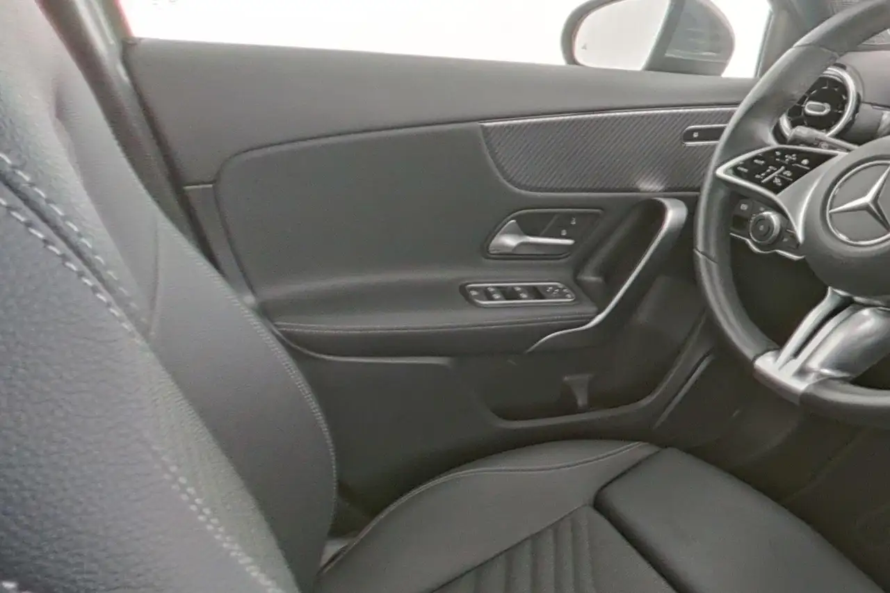 Mercedes-Benz A-Class Luxury Line, миниатюра 16