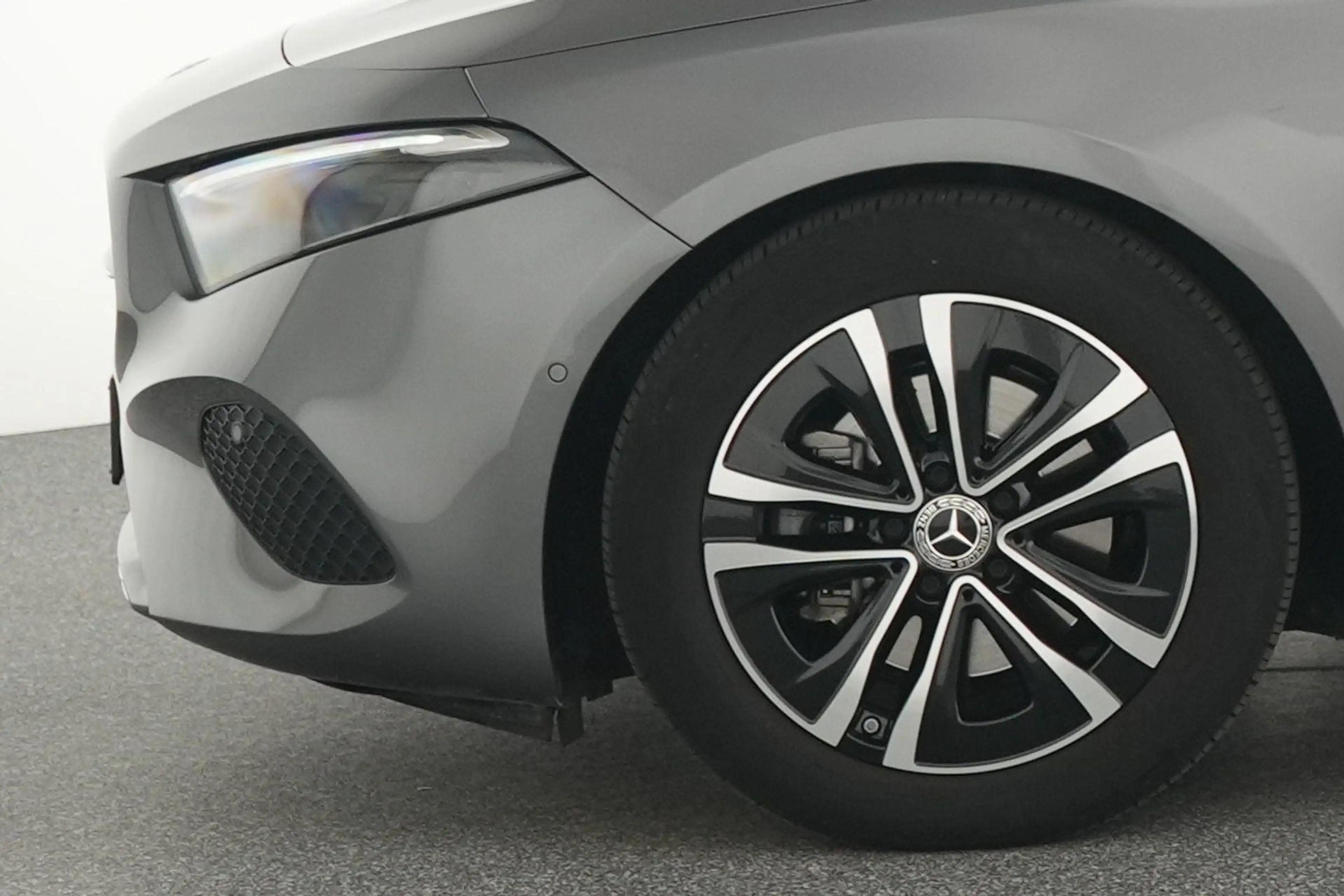 Mercedes-Benz A 180 Luxury Line — photo 5