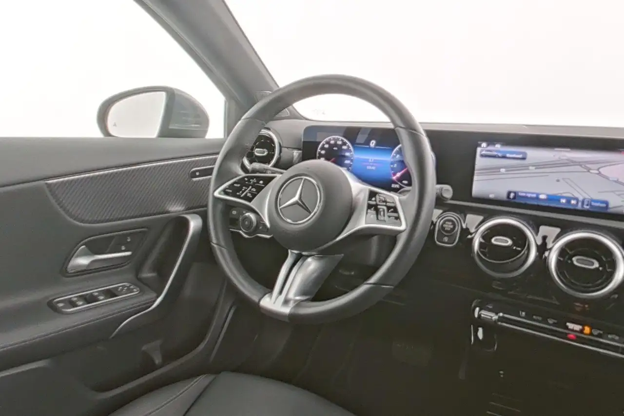 Mercedes-Benz A-Class Luxury Line, миниатюра 13