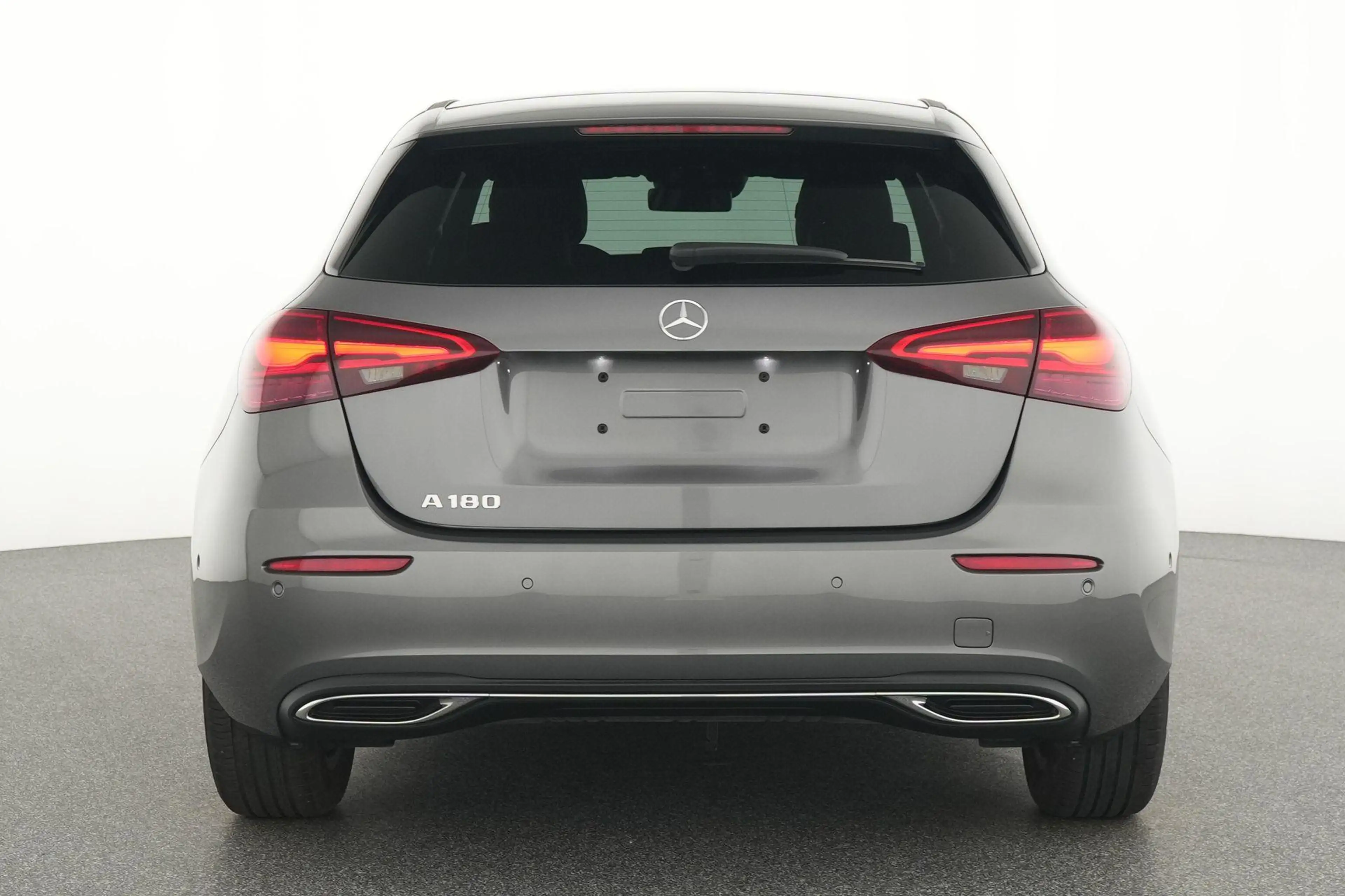 Mercedes-Benz A 180 Luxury Line — photo 7