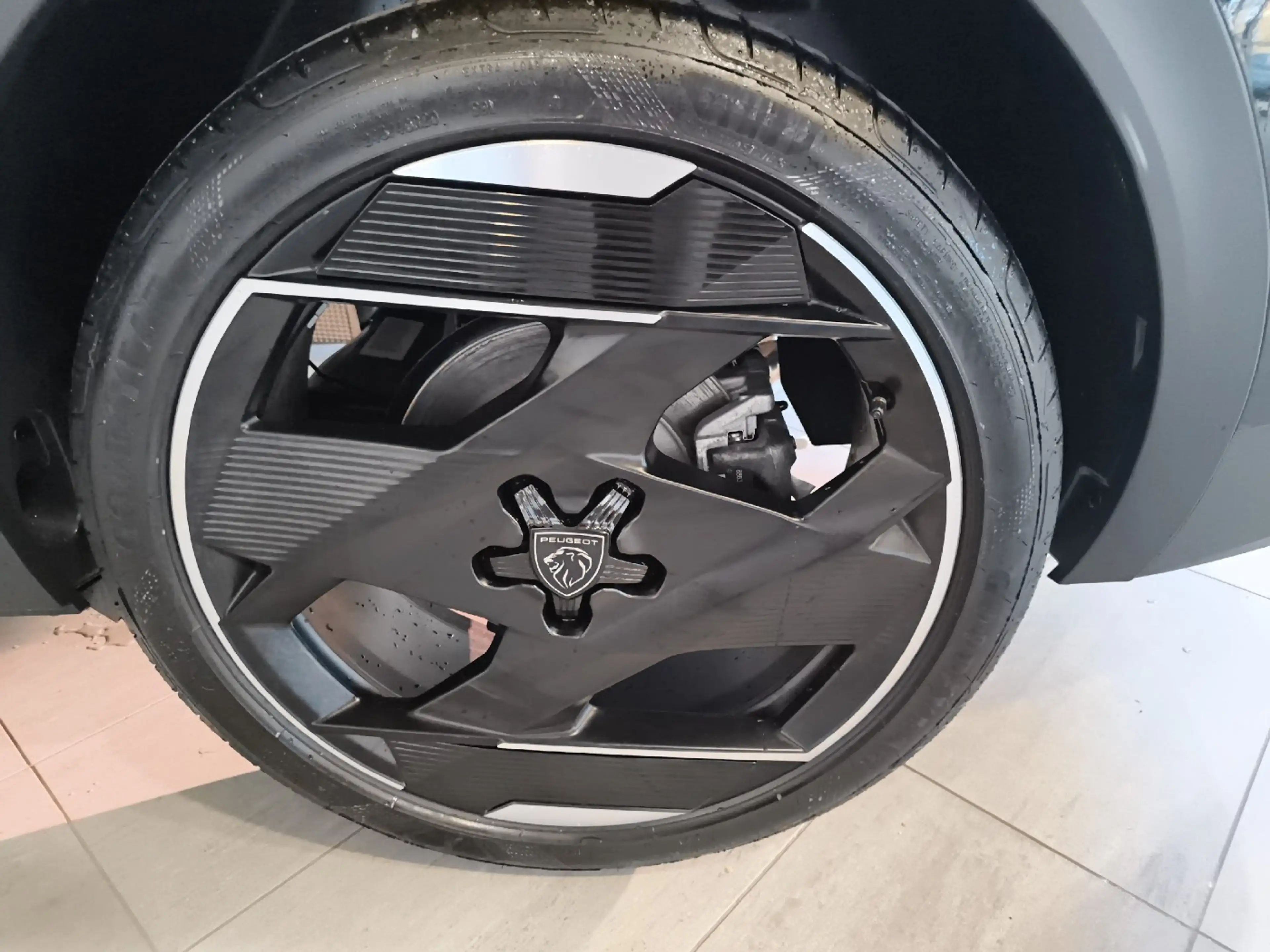 Peugeot 408 Plug-In Hybrid 225 ***AKTIONSPREIS*** — photo 17