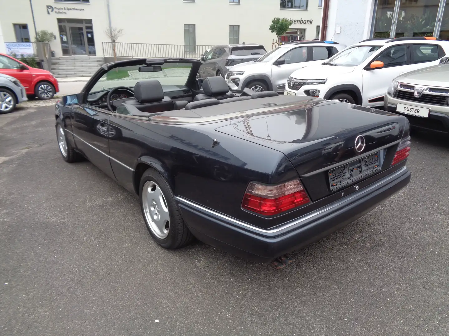 Mercedes-Benz E 220 E-Klasse Noir - 2