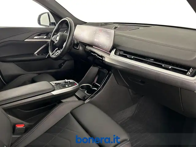 BMW X2 view 19