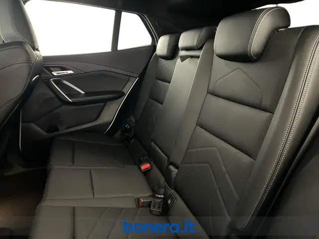 BMW X2 view 25