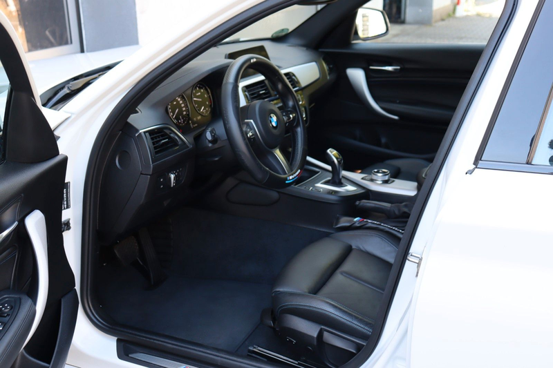 BMW 120 d Edition M Sport Shadow — photo 9