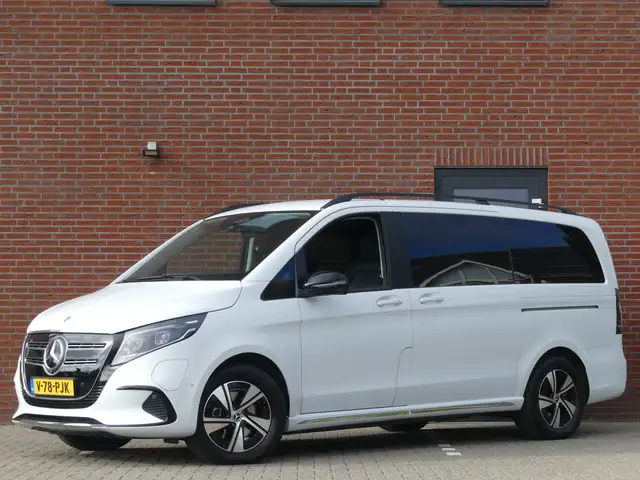 Mercedes-Benz EQV 300 L2 90kWh AMG Dubbel Cabine Luchtvering/Panoramadak