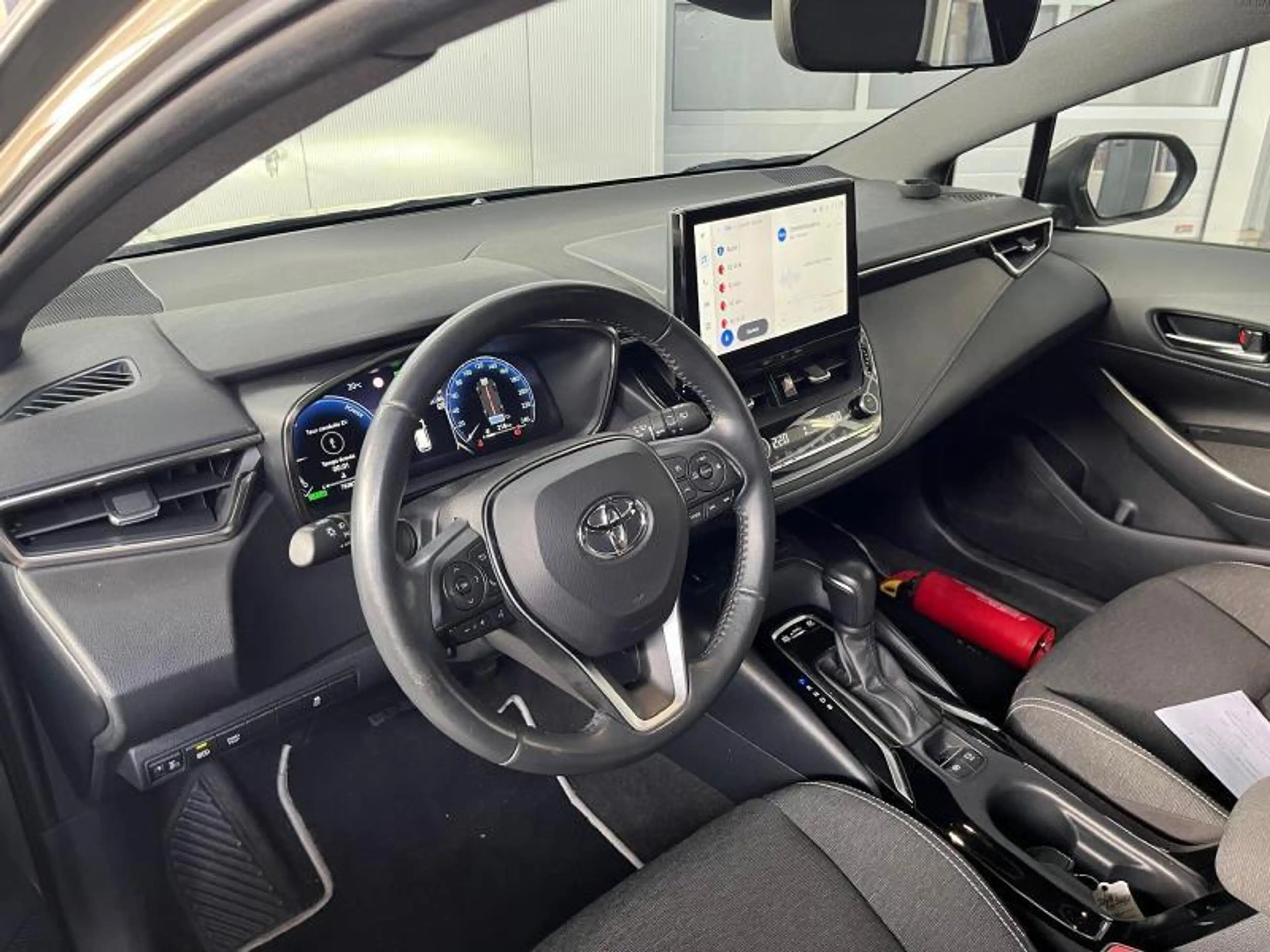 Toyota Corolla T/S Facelift Dynamic + BUSINES — photo 7