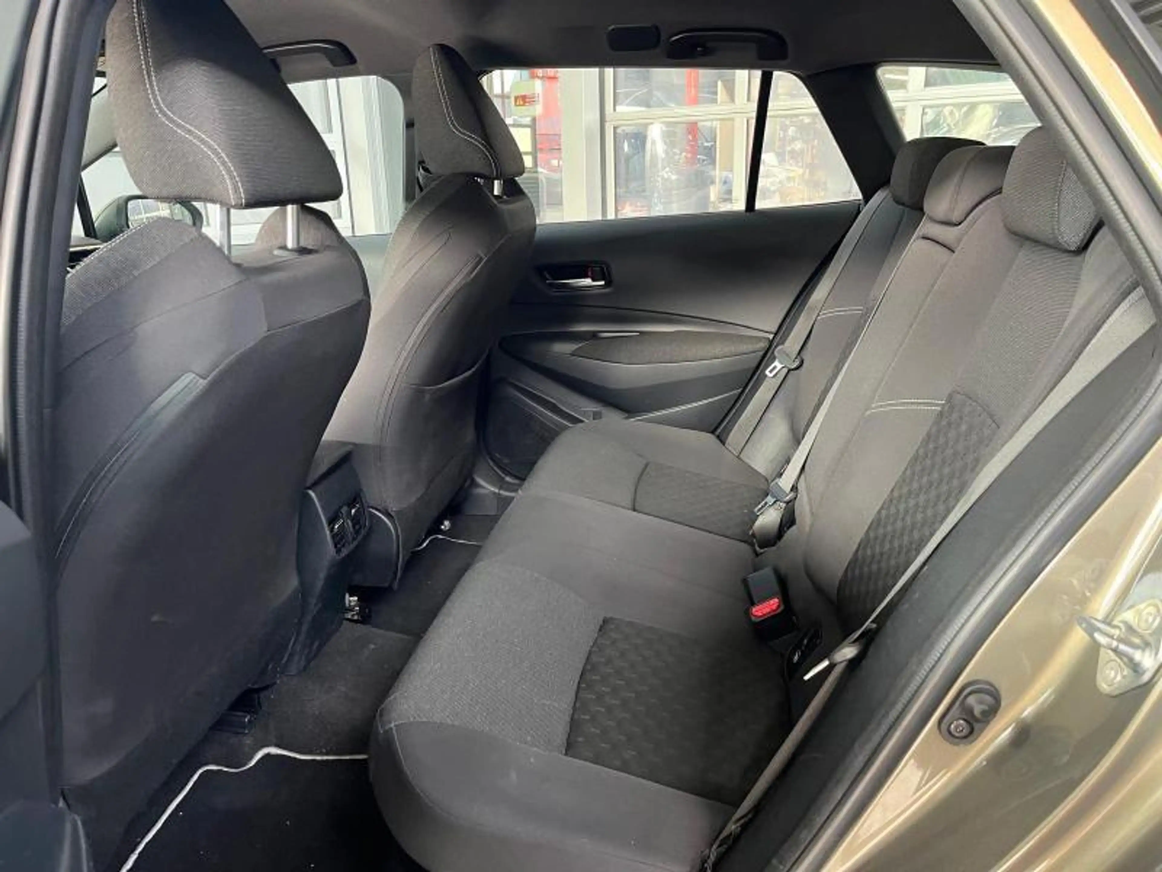Toyota Corolla T/S Facelift Dynamic + BUSINES — photo 9