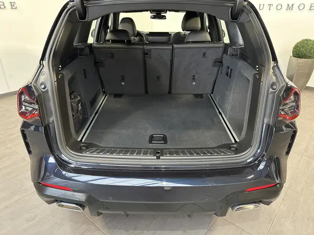 BMW X3 view 6
